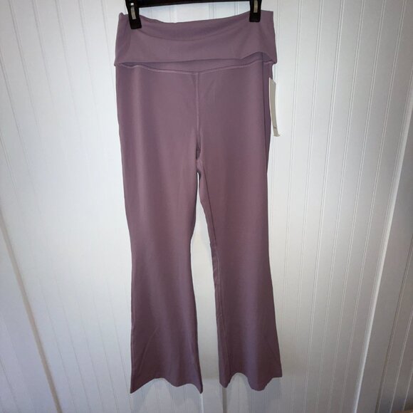 NWT Lululemon Groove Nulu Folder-Waist Flared Pant (Lavender Lux) Size 12 - Picture 3 of 5